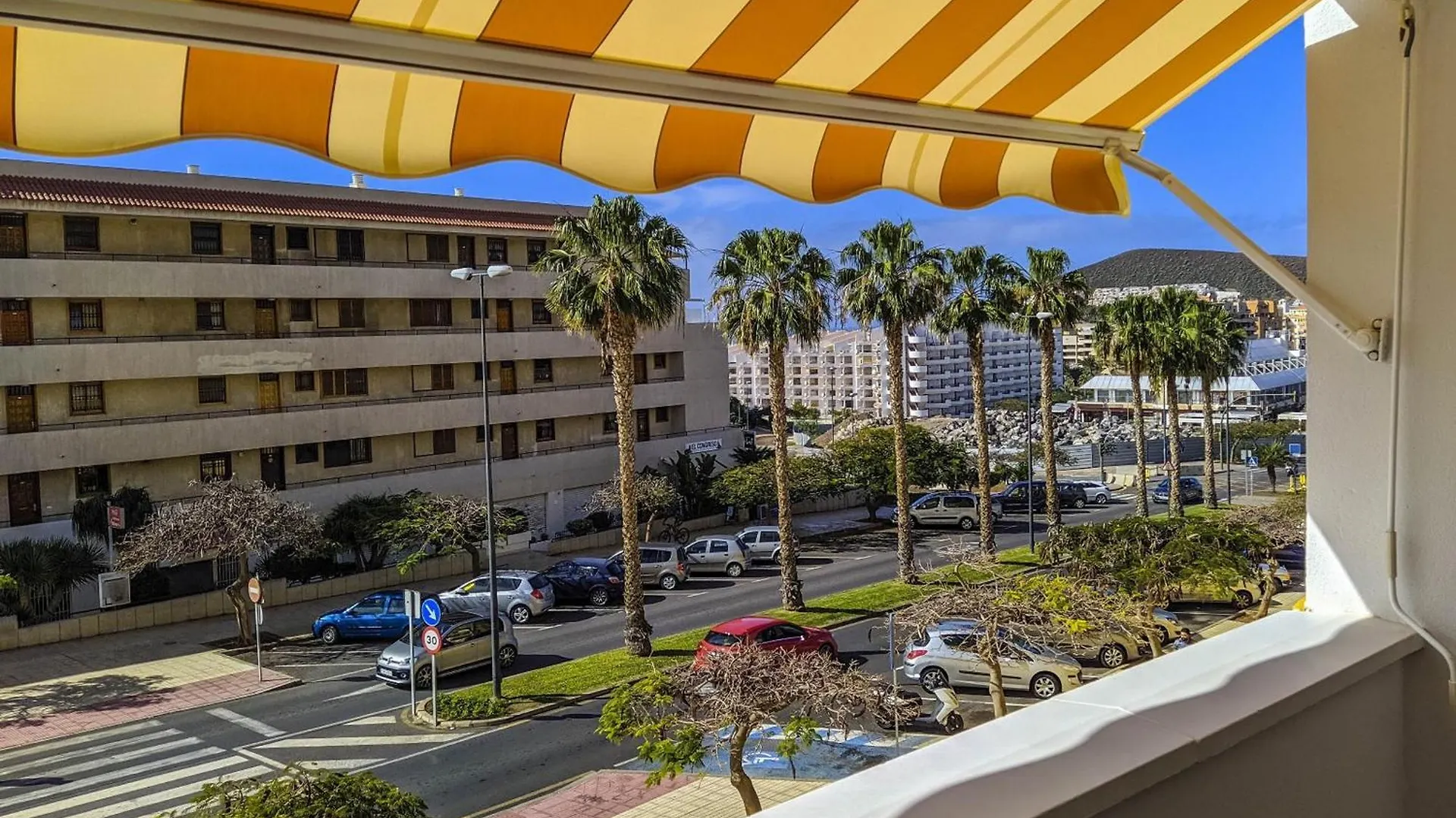 Central Los Cristianos Apartment  لوس كريستيانوس